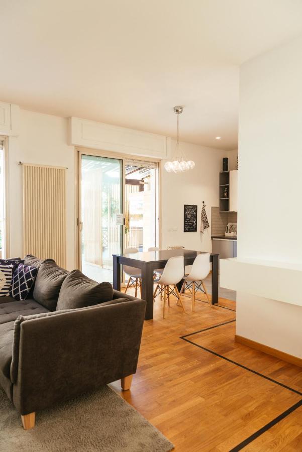 Luxury Penthouse With Sea View - City Center ペスカーラ エクステリア 写真