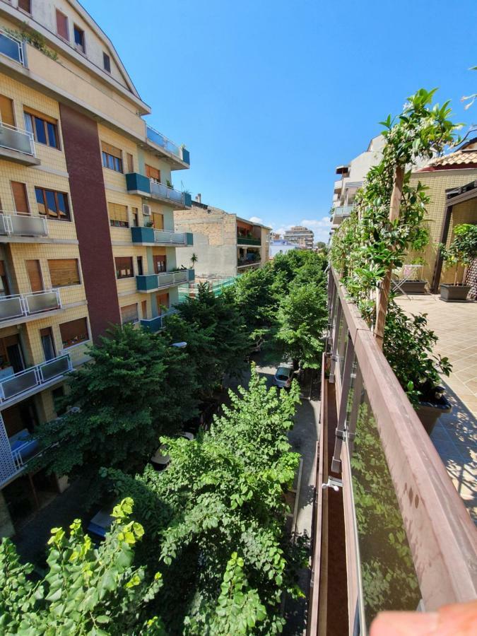 Luxury Penthouse With Sea View - City Center ペスカーラ エクステリア 写真